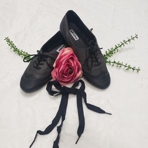 Oxford, goth, lolita shoes
